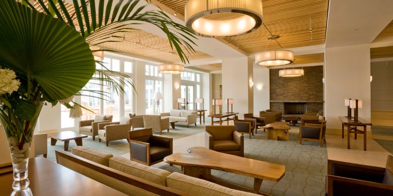 A hotel lobby of a hotel used in CRE investment - ECF