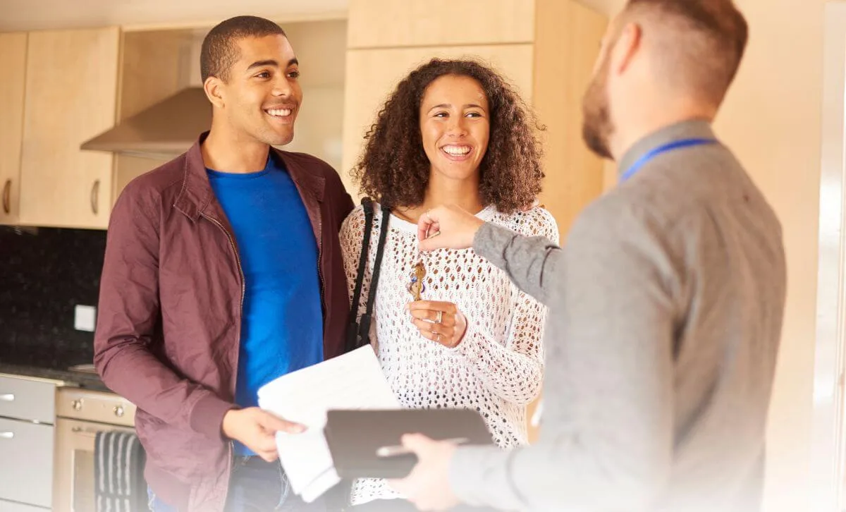 Multi-Tenant Commercial Properties - happy tenants - express capital financing